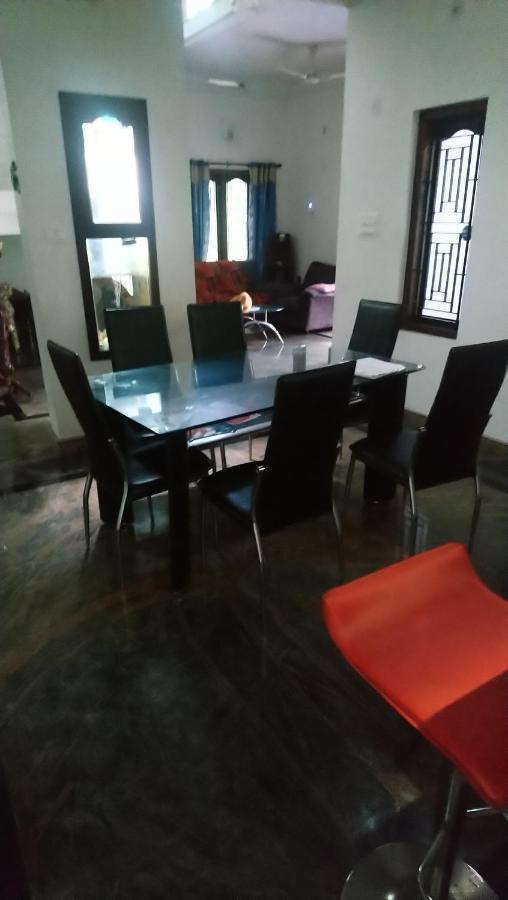 Benny Nivas Appartement Kannur Buitenkant foto