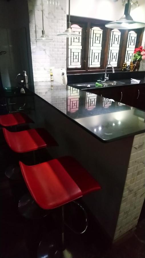 Benny Nivas Appartement Kannur Buitenkant foto