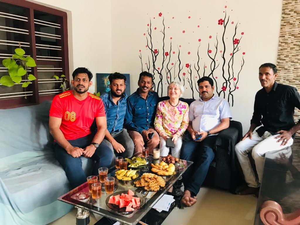 Benny Nivas Appartement Kannur Buitenkant foto