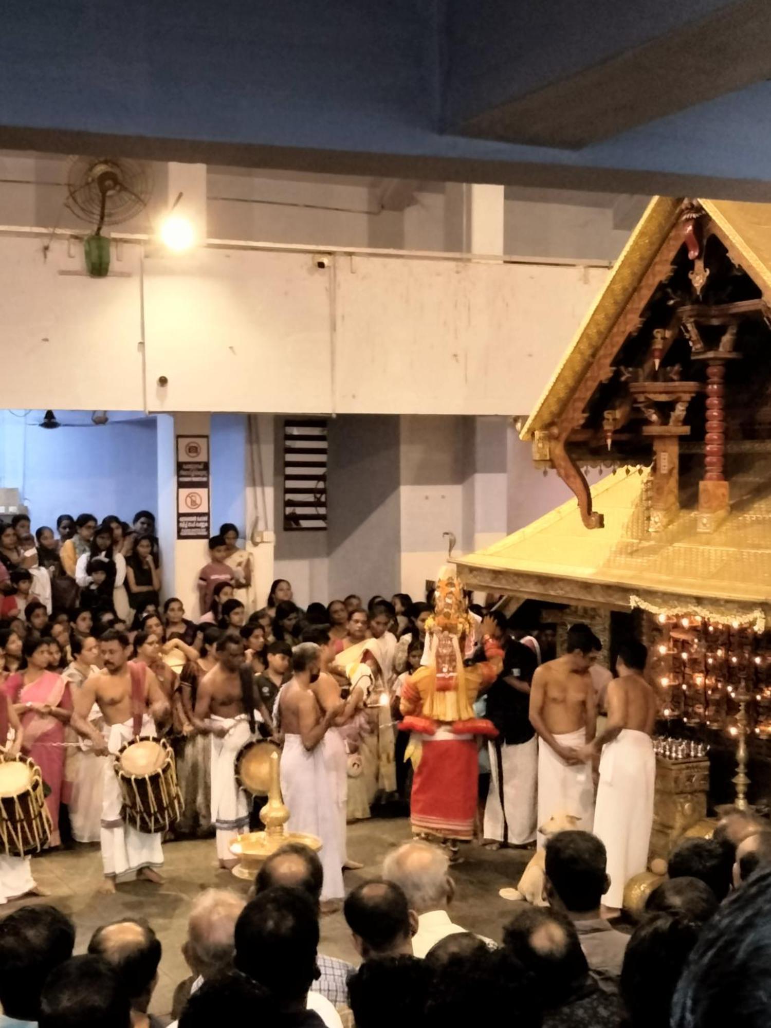 Benny Nivas Appartement Kannur Buitenkant foto