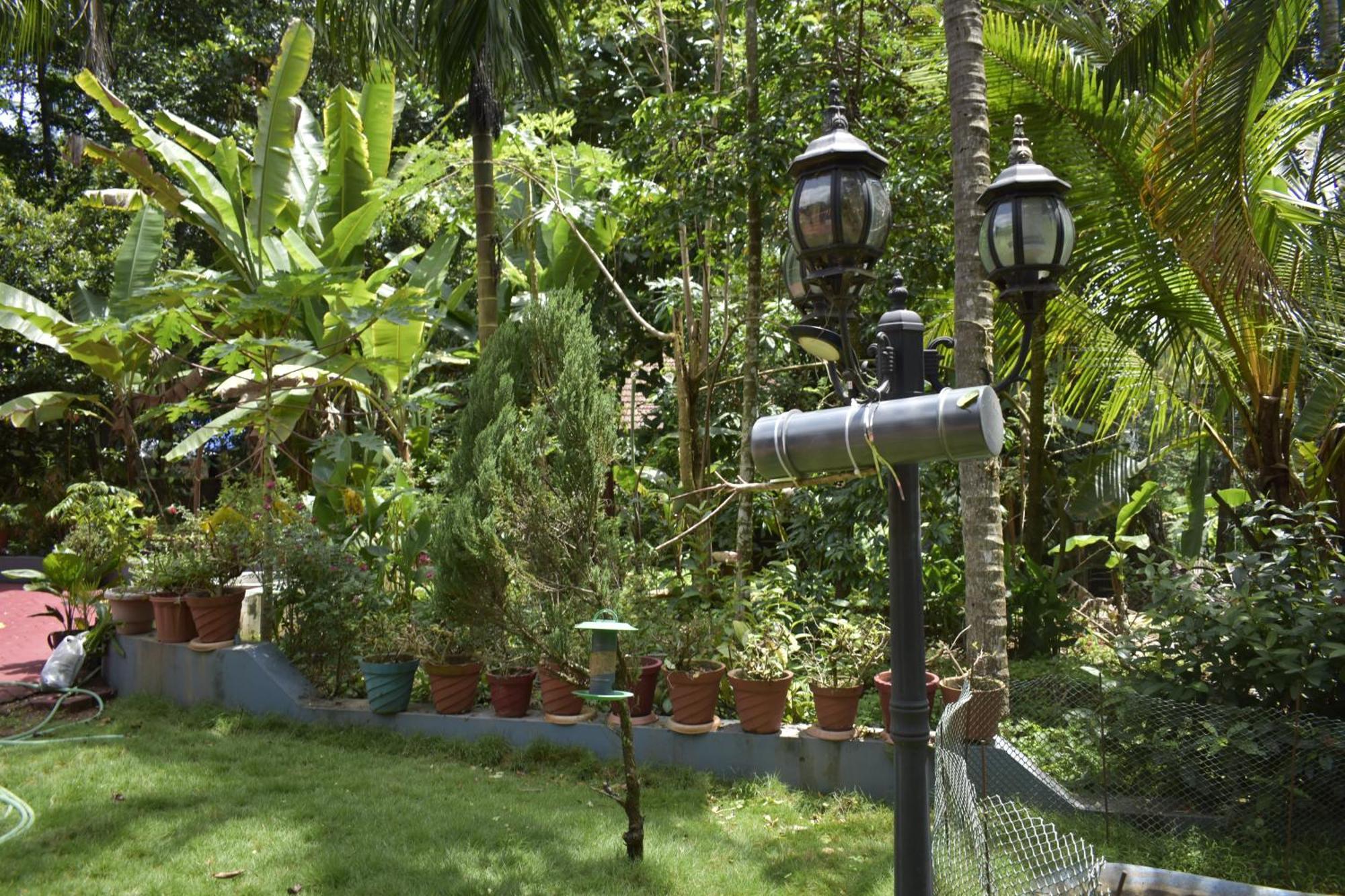 Benny Nivas Appartement Kannur Buitenkant foto