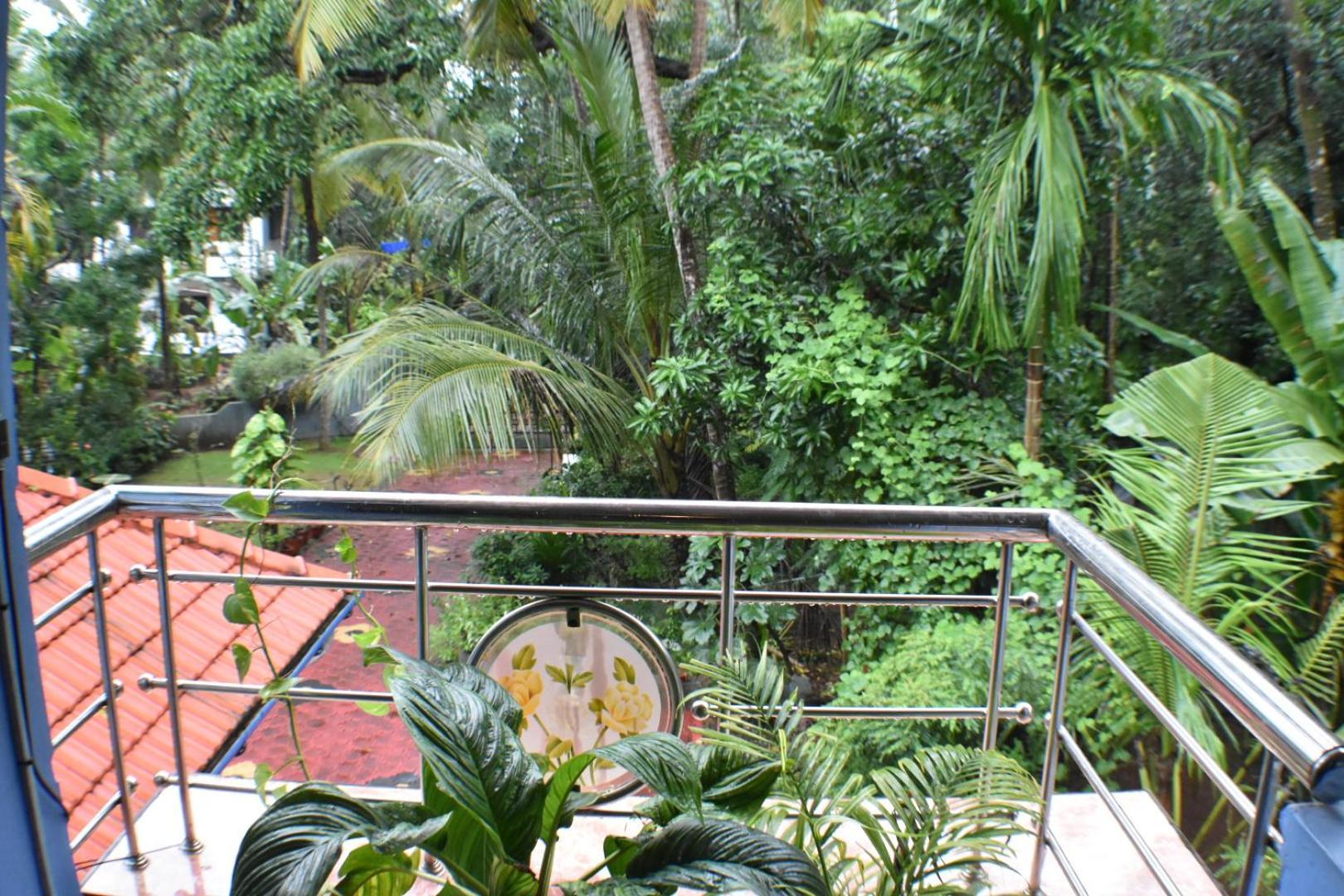 Benny Nivas Appartement Kannur Buitenkant foto